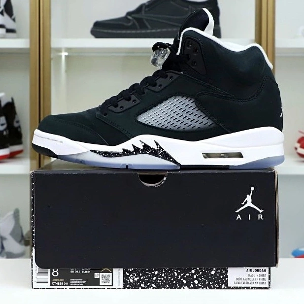 5 JORDAN 2021 RETRO AIR 'OREO' 0211